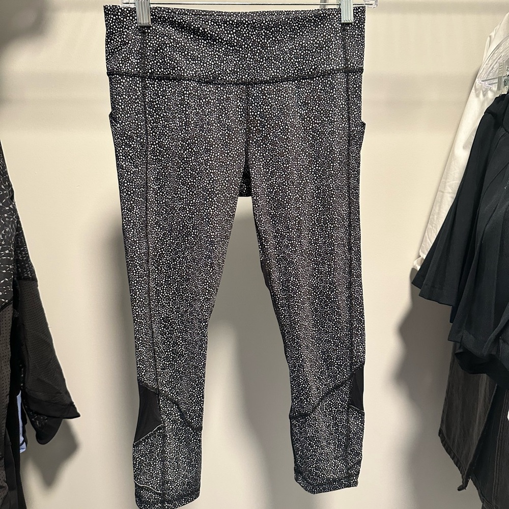 Lululemon Cropped Pants